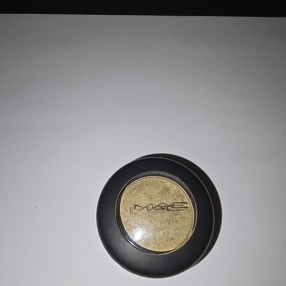 VINTAGE MAC EYESHADOW- "GLARE" **RARE!!!** - Picture 2 of 4